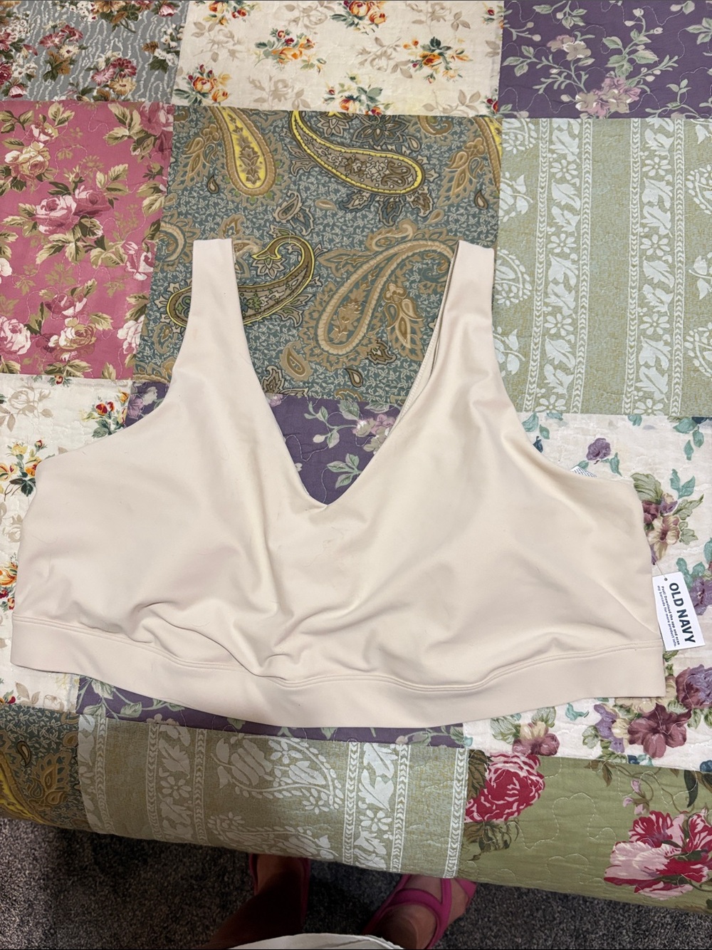 Old Navy NWT 3X Light Support PowerSoft V Neck Sports Bra Cozy Cashmere Wireless